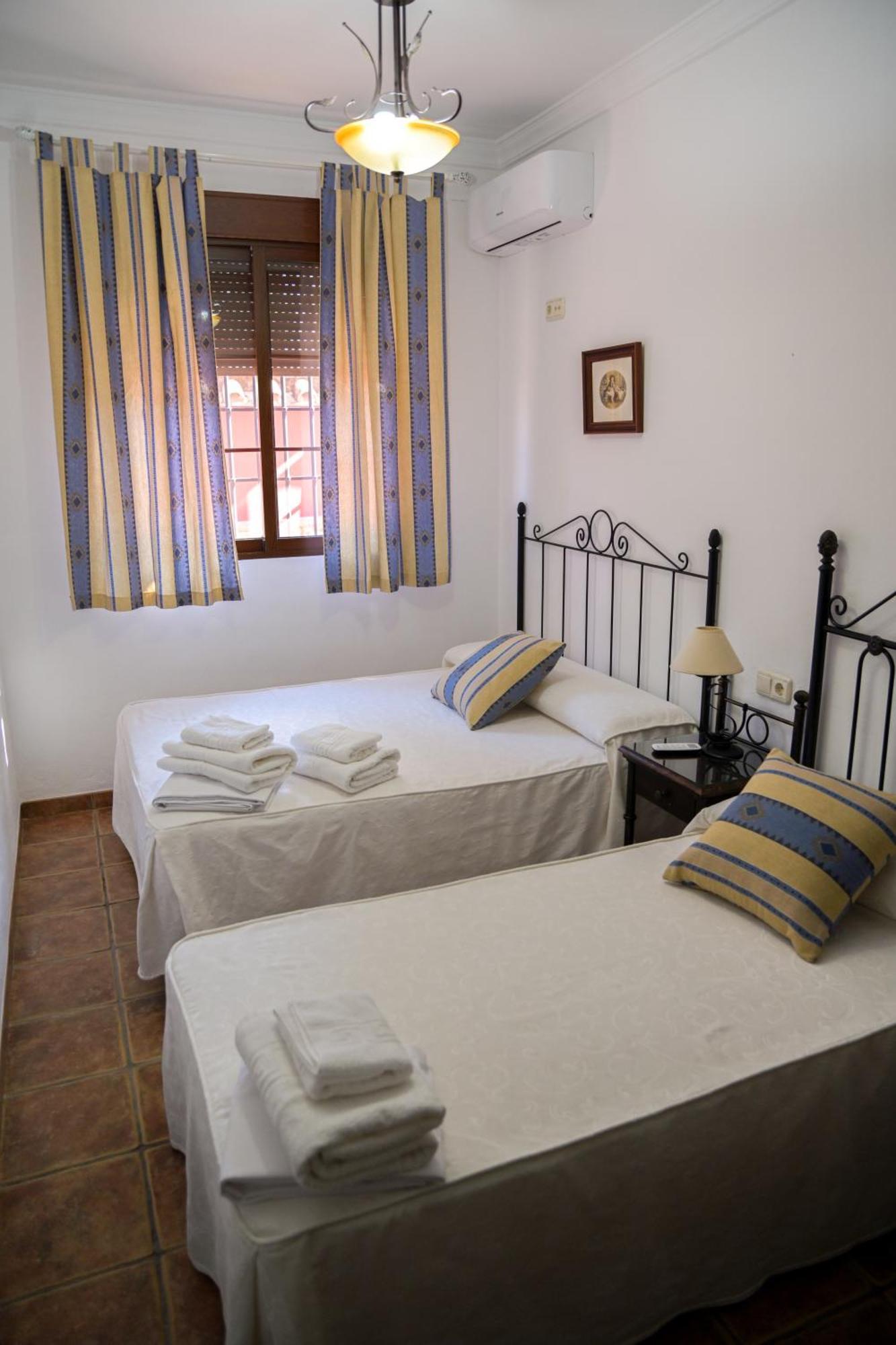 הורנאצ'ולוס Casa Rural La Encina מראה חיצוני תמונה