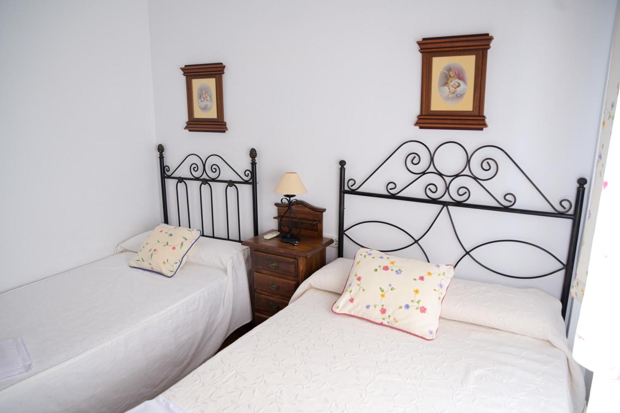 הורנאצ'ולוס Casa Rural La Encina מראה חיצוני תמונה