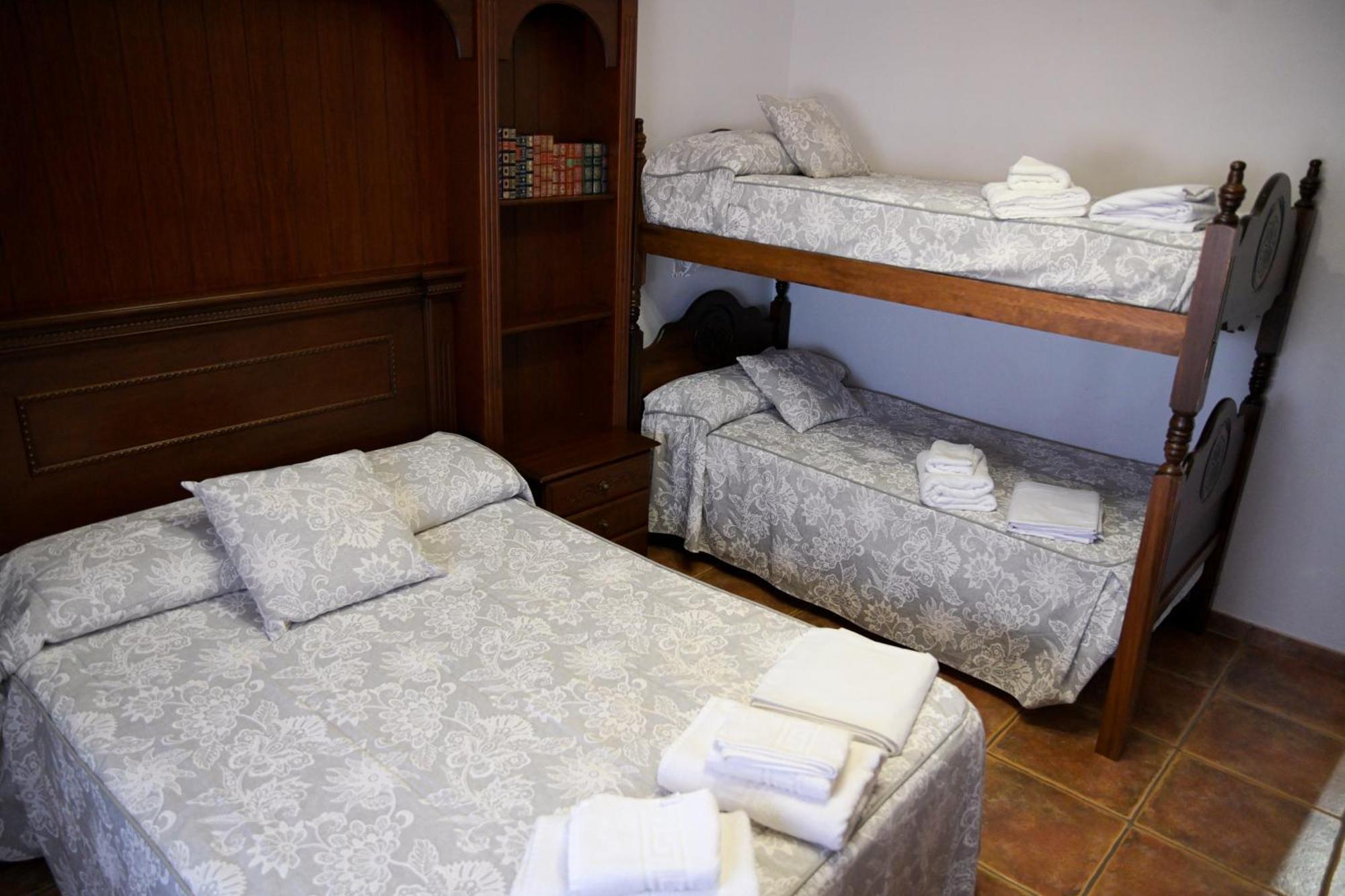 הורנאצ'ולוס Casa Rural La Encina מראה חיצוני תמונה