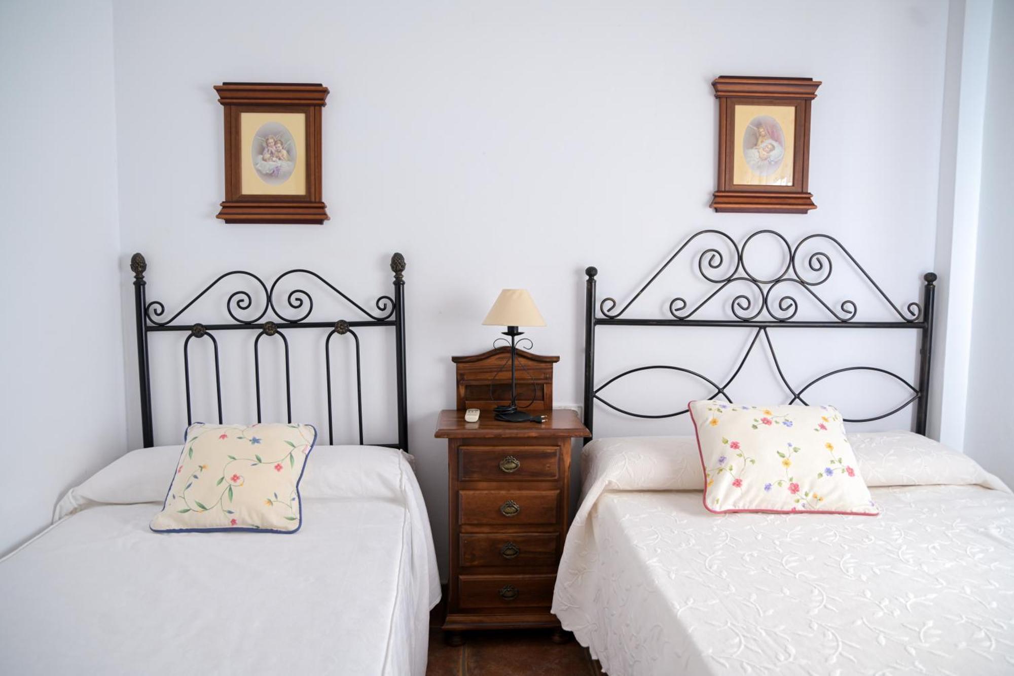 הורנאצ'ולוס Casa Rural La Encina מראה חיצוני תמונה